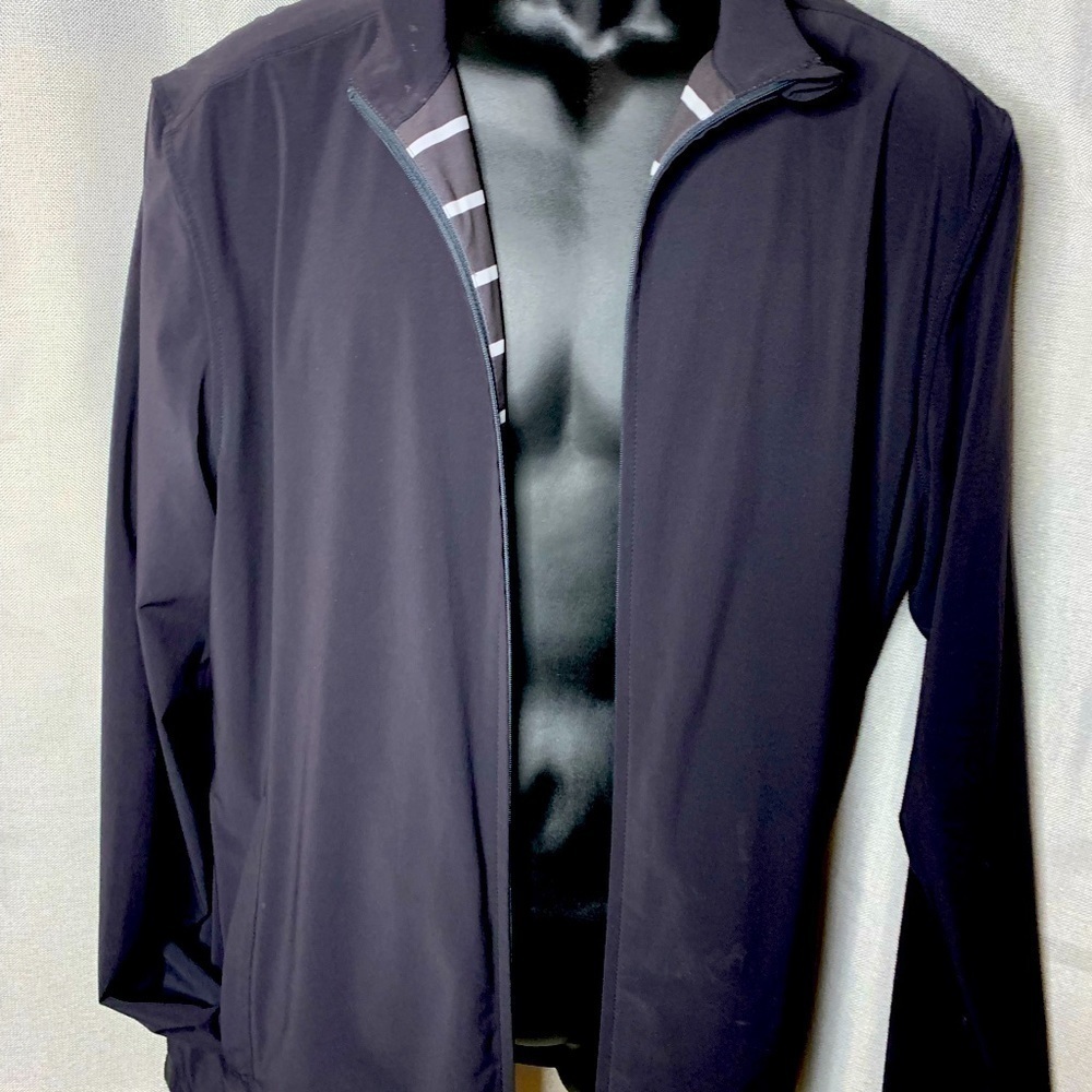 Lululemon Athletica Jackets & Coats Lululemon Men's Black Trainer Jacket L-XL - Picture 6 of 7